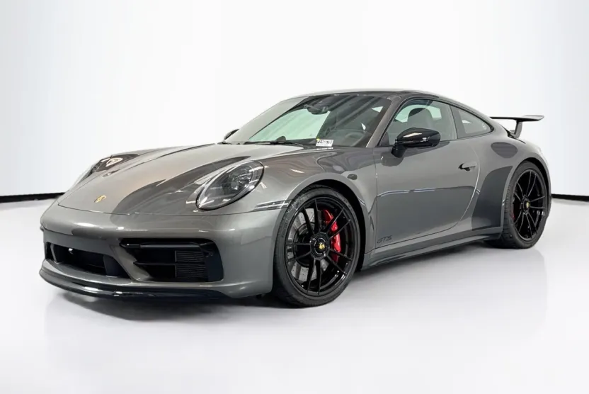 2024 Porsche 911 GTS photo 1