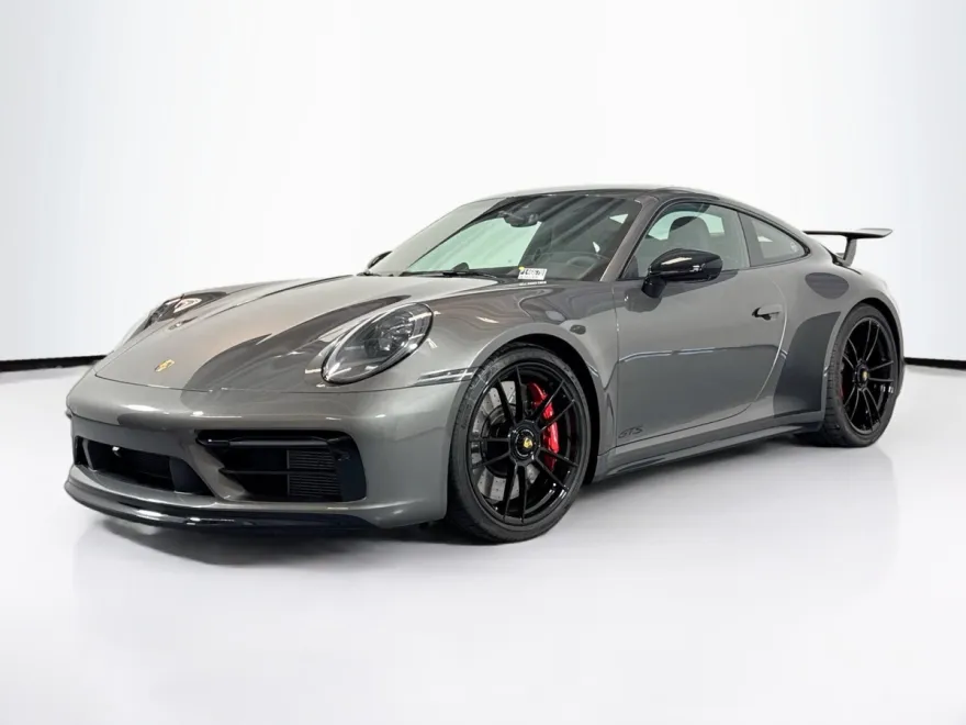 2024 Porsche 911 GTS photo 1