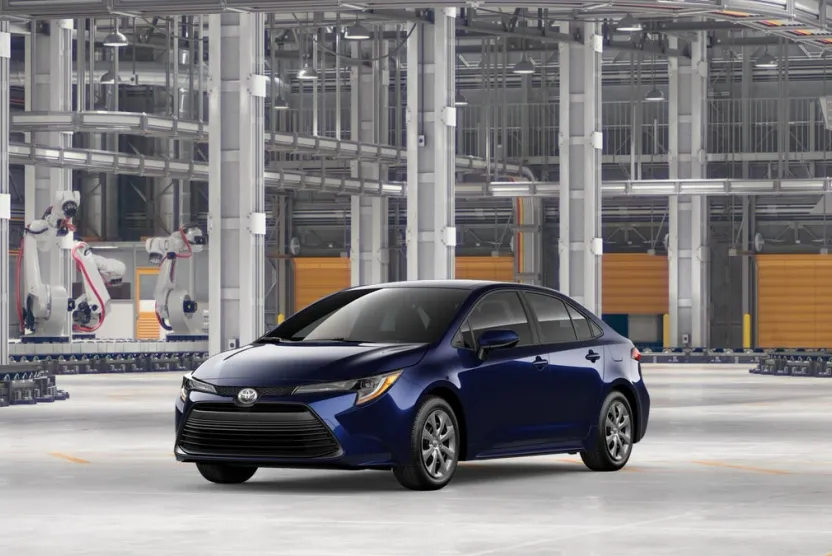 2026 Toyota Corolla LE photo 1
