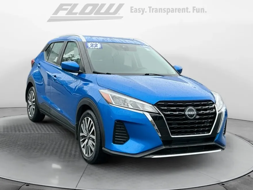 2022 Nissan Kicks SV photo 1
