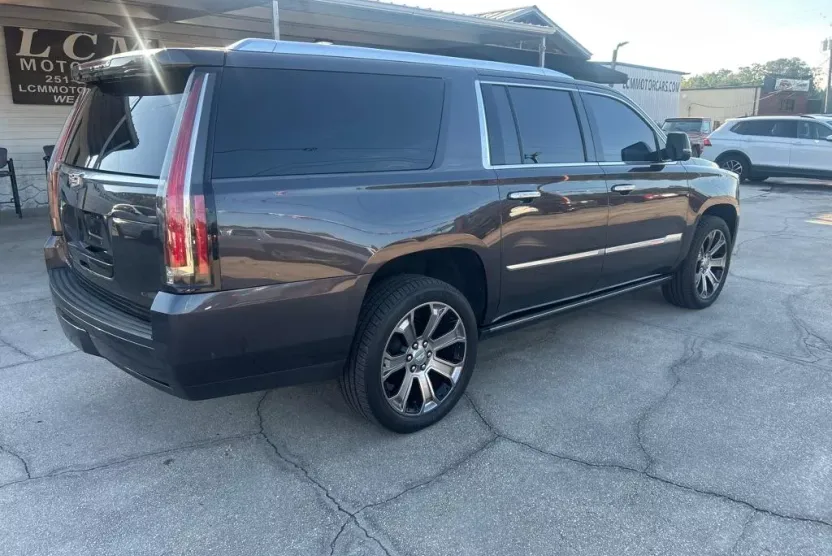2018 Cadillac Escalade ESV Premium Luxury photo 1