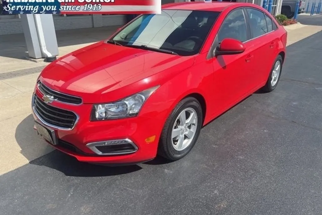 2015 Chevrolet Cruze LT photo 1