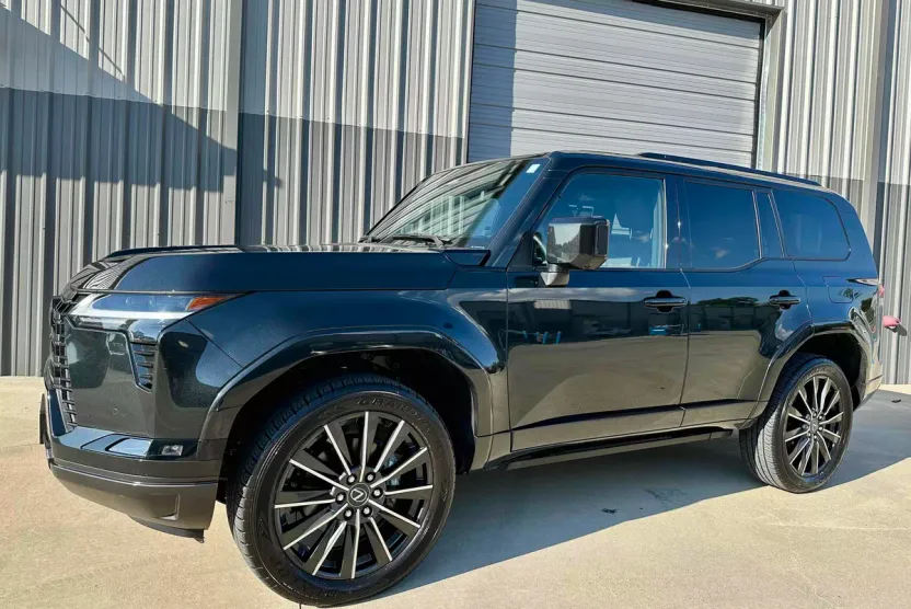 2024 Lexus GX 550 photo 1