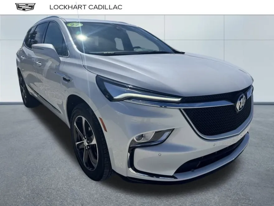 2022 Buick Enclave Essence photo 1