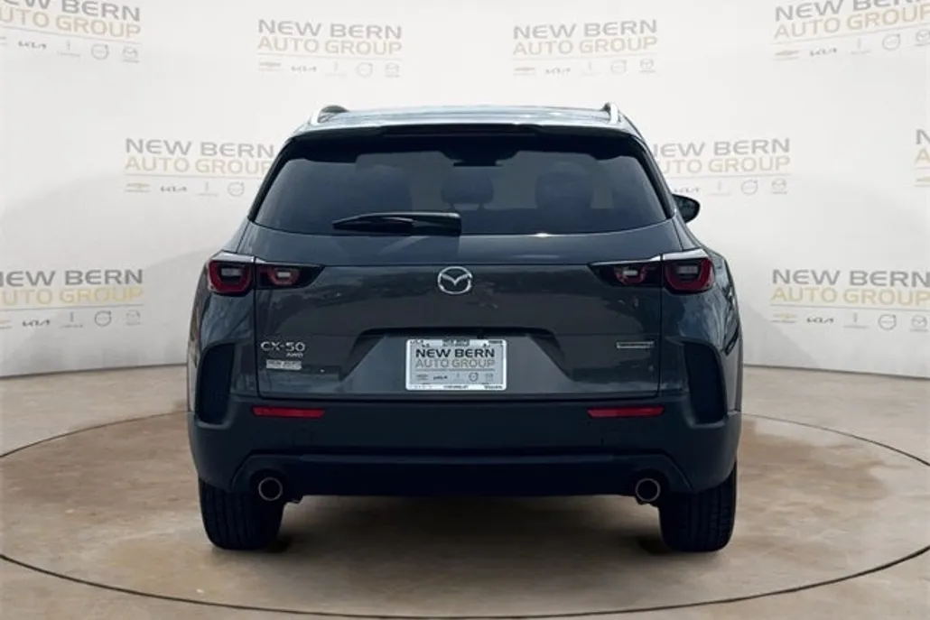 2024 Mazda CX-50 2.5 S Preferred photo 1