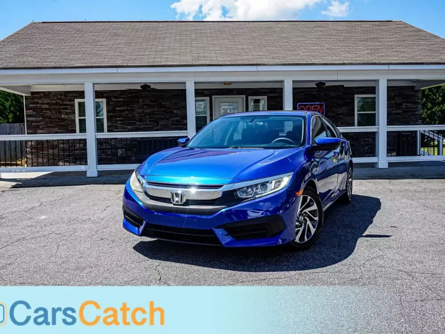 2018 Honda Civic photo 1