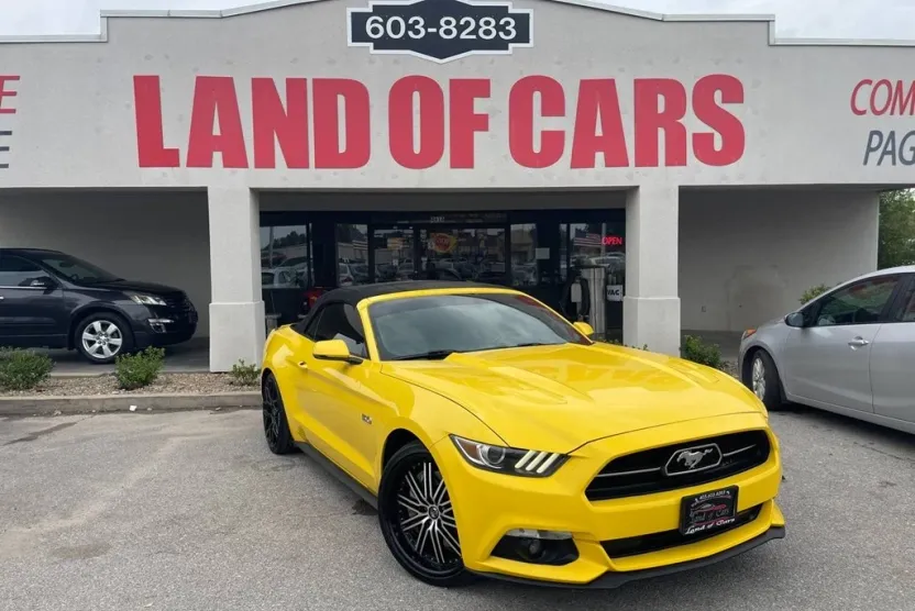 2015 Ford Mustang GT Premium photo 1
