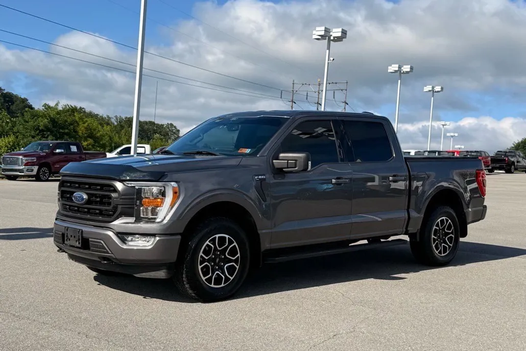 2021 Ford F-150 XLT photo 1