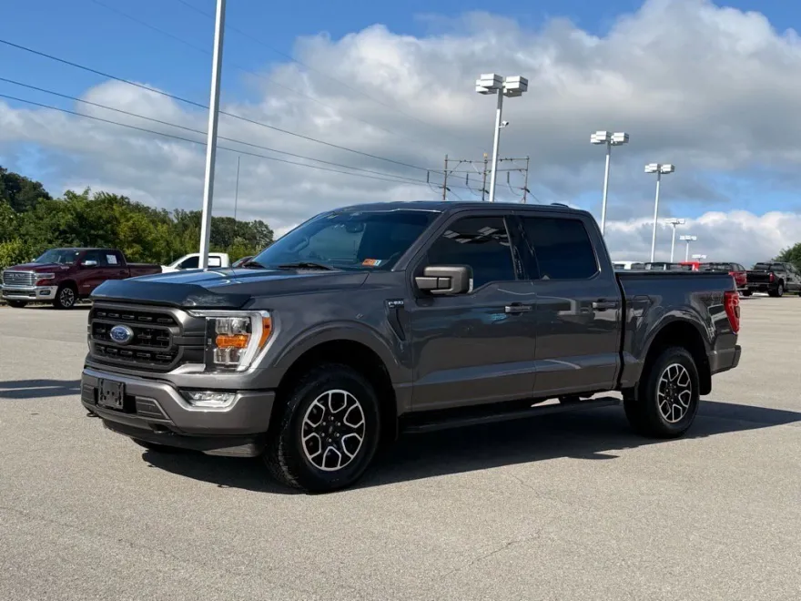 2021 Ford F-150 XLT photo 1