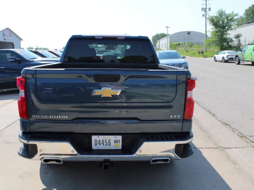 2024 Chevrolet Silverado 1500 LTZ photo 1
