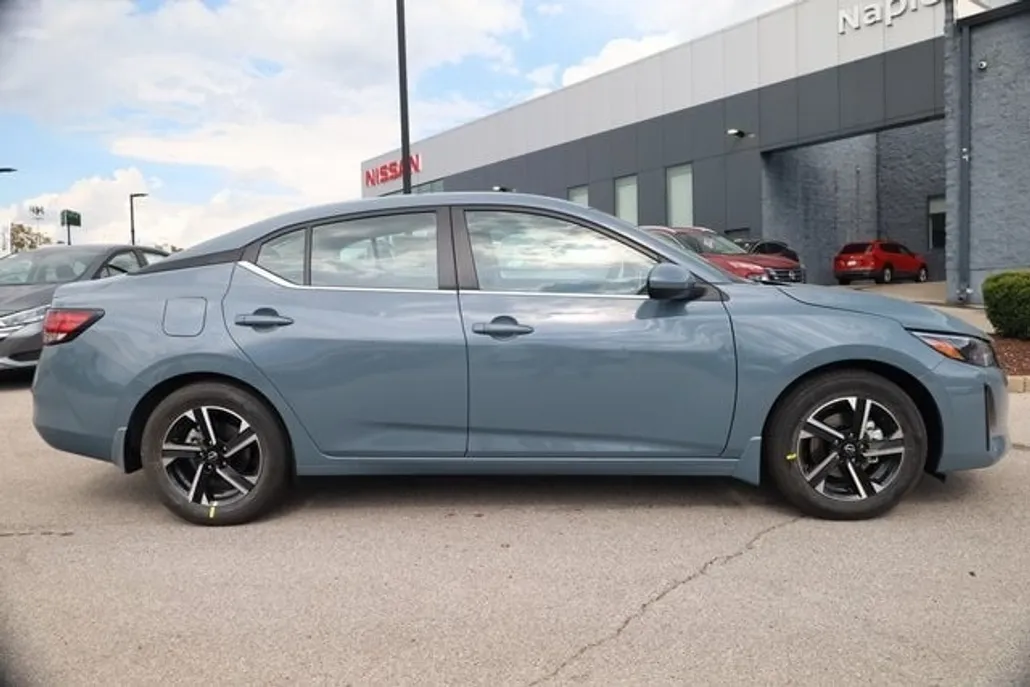 2025 Nissan Sentra SV photo 1