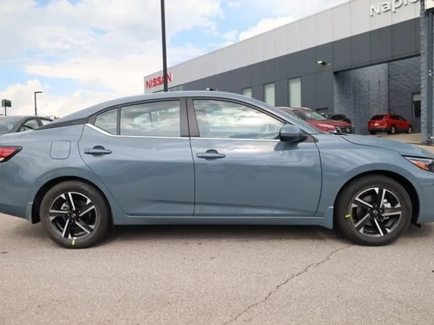 2025 Nissan Sentra SV photo 1
