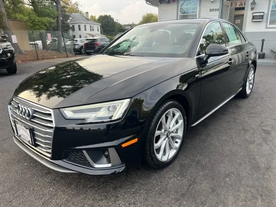 2019 Audi A4 Premium Plus 45 TFSI Quattro photo 1