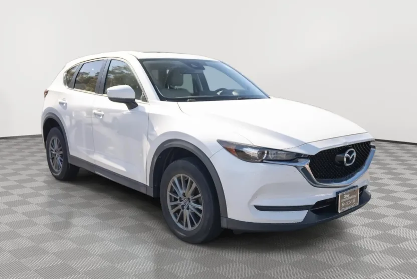 2017 Mazda CX-5 Touring Preferred photo 1