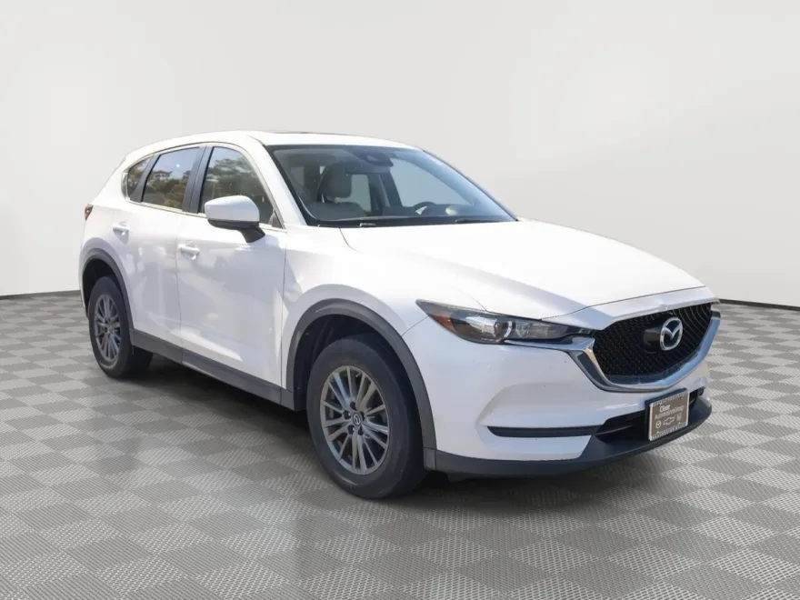 2017 Mazda CX-5 Touring Preferred photo 1