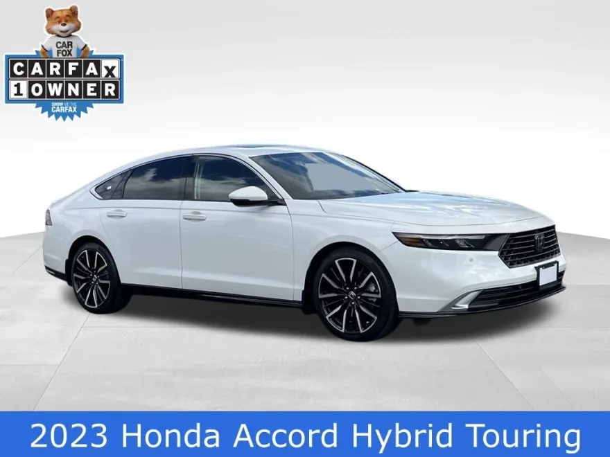 2023 Honda Accord Hybrid Touring photo 1