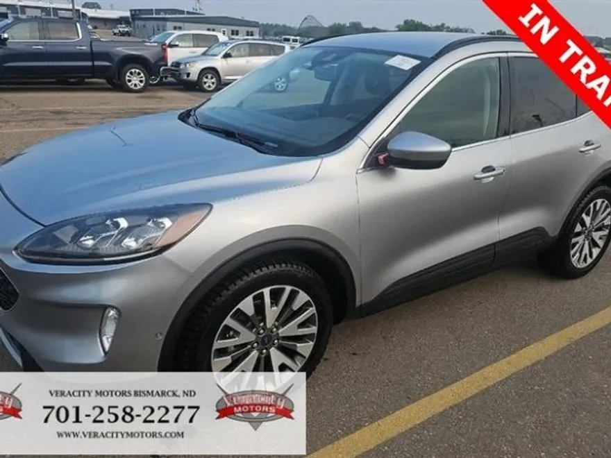 2021 Ford Escape Hybrid Titanium photo 1