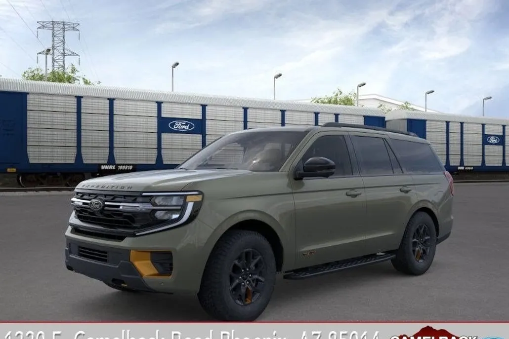 2025 Ford Expedition photo 1