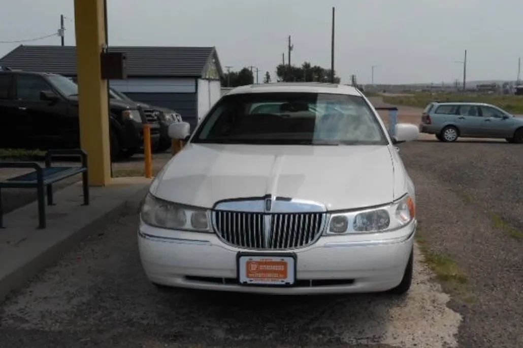 1999 Lincoln Town Car Cartier photo 1