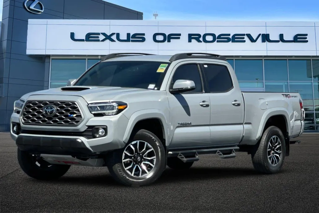 2020 Toyota Tacoma TRD Sport photo 1
