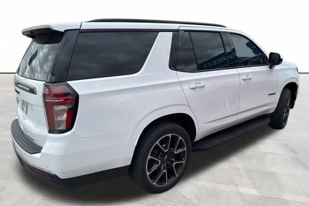 2021 Chevrolet Tahoe RST photo 1