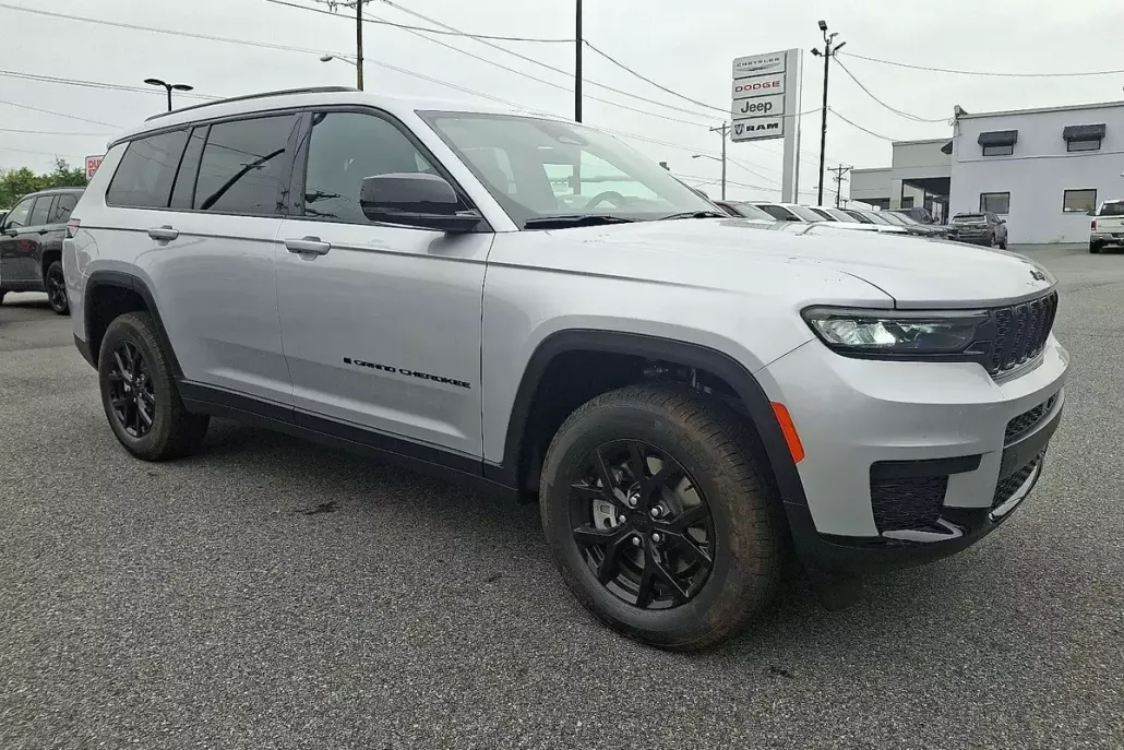 2025 Jeep Grand Cherokee Altitude X photo 1