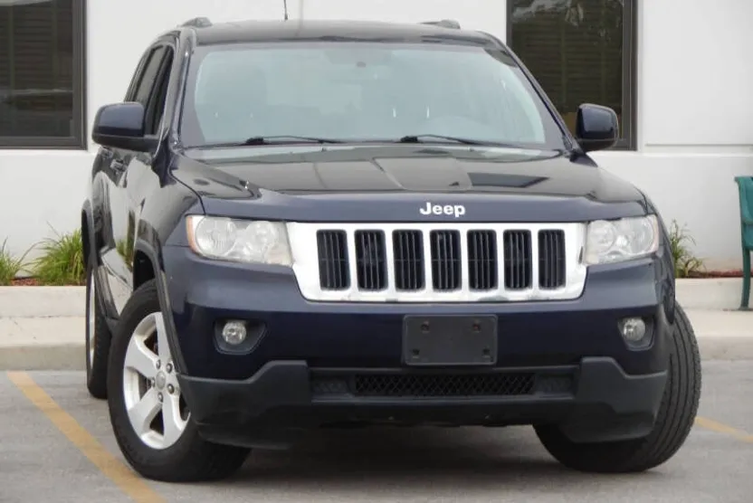 2013 Jeep Grand Cherokee Laredo photo 1