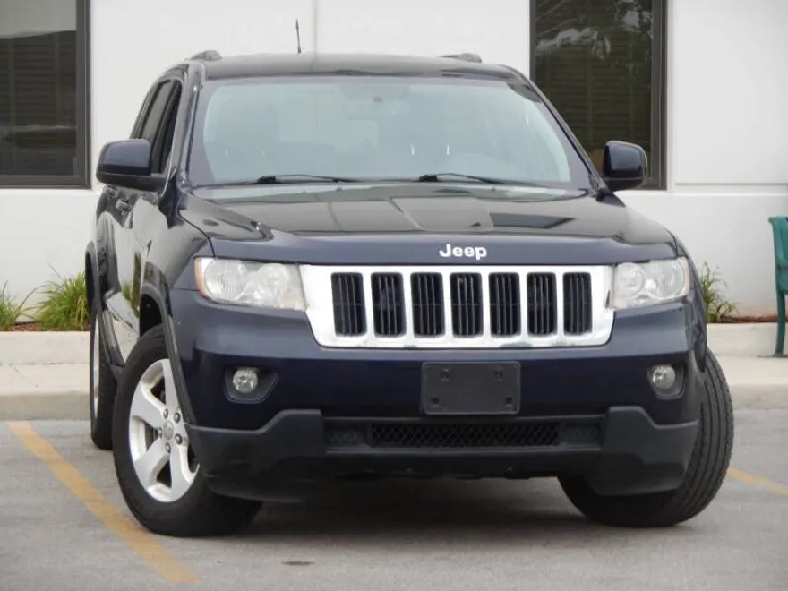 2013 Jeep Grand Cherokee Laredo photo 1