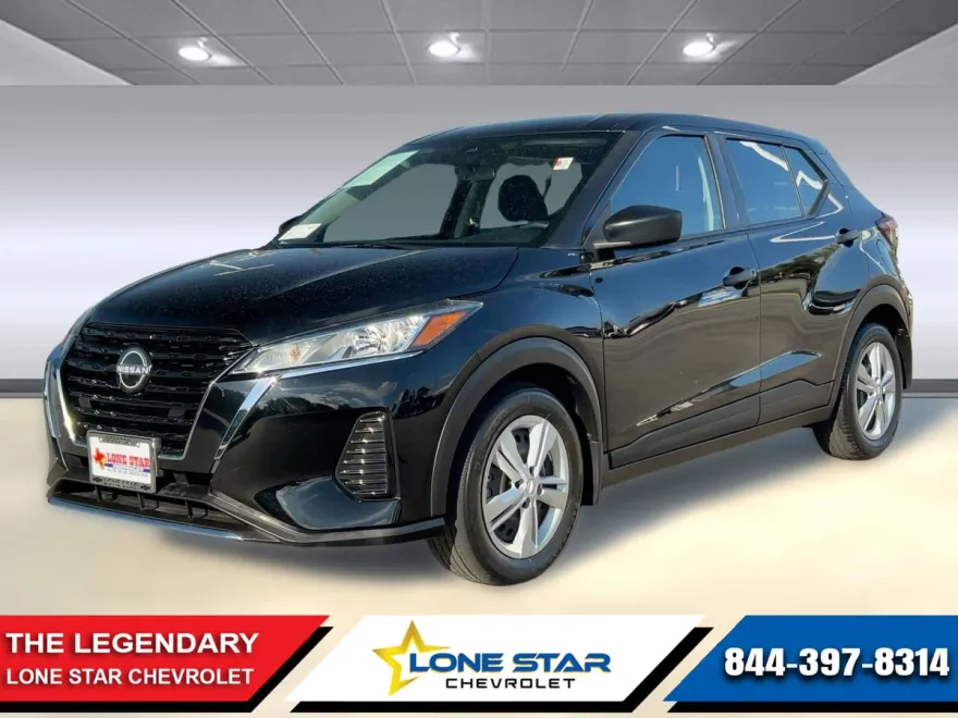 2022 Nissan Kicks S photo 1