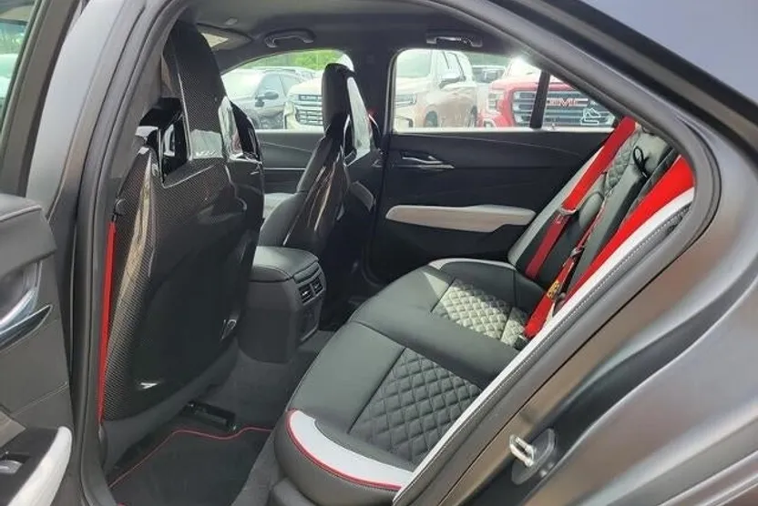 2023 Cadillac CT4 photo 1