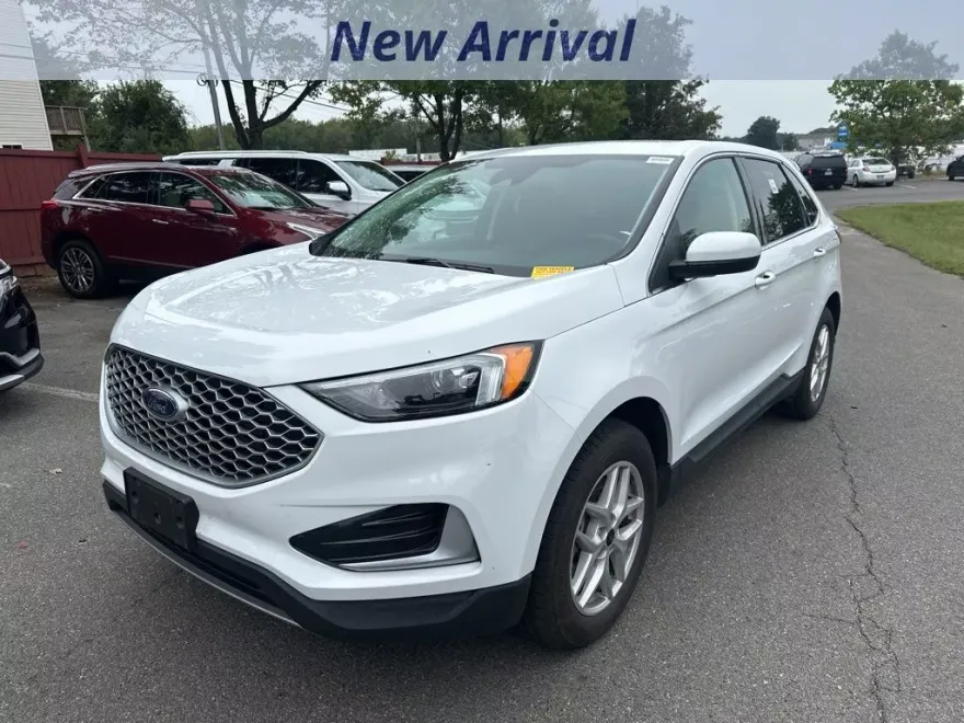 2024 Ford Edge SEL photo 1