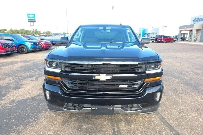 2017 Chevrolet Silverado 1500 photo 1