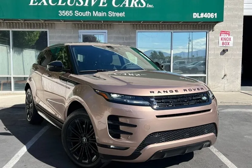 2024 Land Rover Range Rover Evoque Dynamic SE photo 1