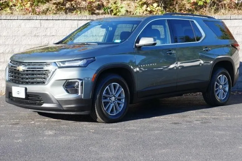 2023 Chevrolet Traverse Cloth photo 1