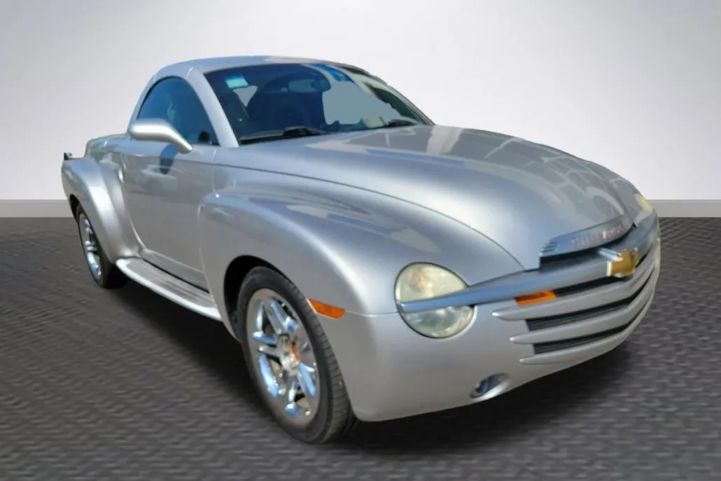 2004 Chevrolet SSR photo 1