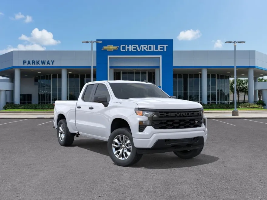 2025 Chevrolet Silverado 1500 Custom photo 1