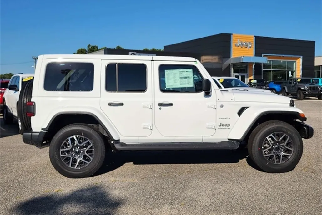 2024 Jeep Wrangler Sahara photo 1