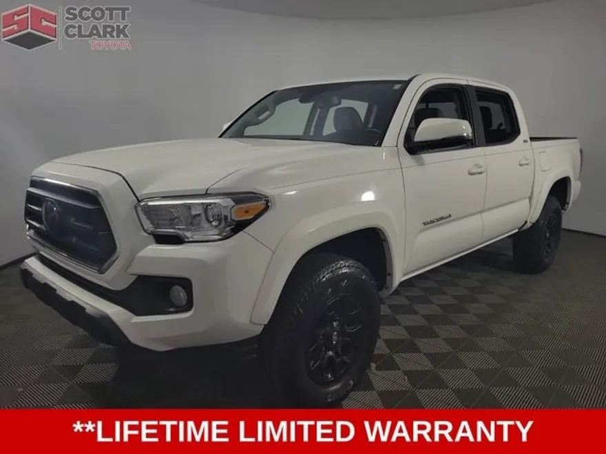 2022 Toyota Tacoma SR5 V6 photo 1