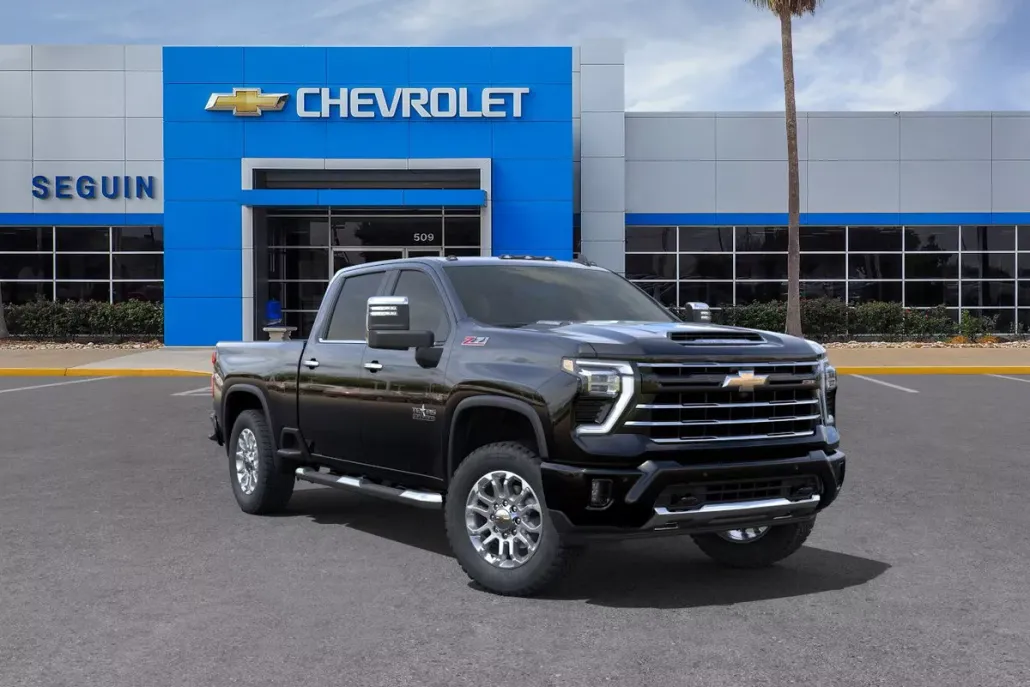 2025 Chevrolet Silverado 2500HD LT photo 1