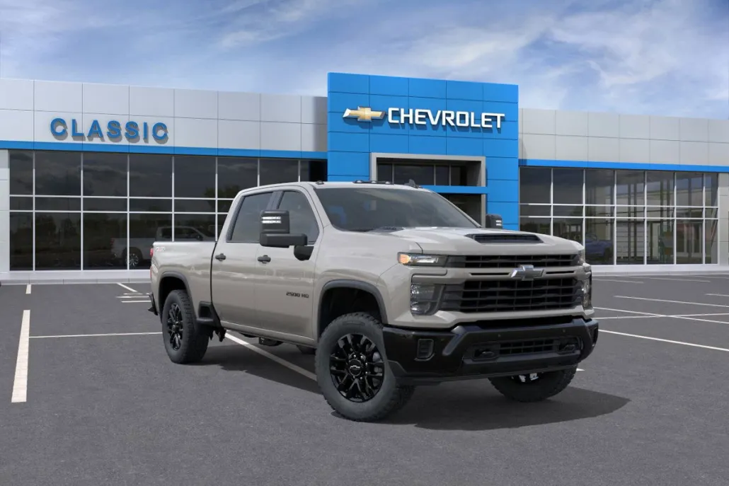 2026 Chevrolet Silverado 2500HD Custom photo 1