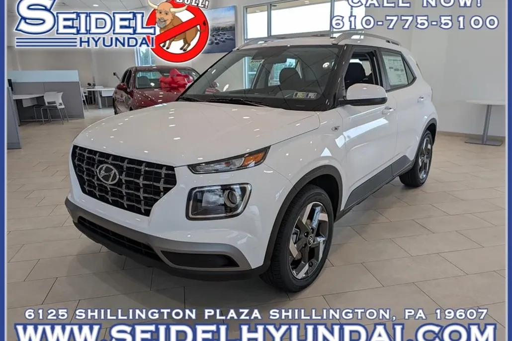 2025 Hyundai Venue SEL photo 1