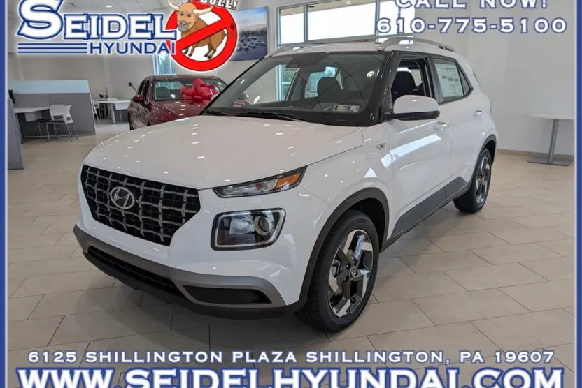 2025 Hyundai Venue SEL photo 1