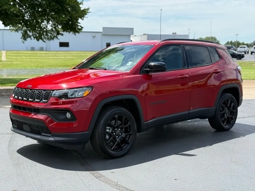 2025 Jeep Compass Latitude photo 1