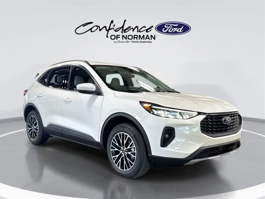 2025 Ford Escape Plug-In Hybrid photo 1