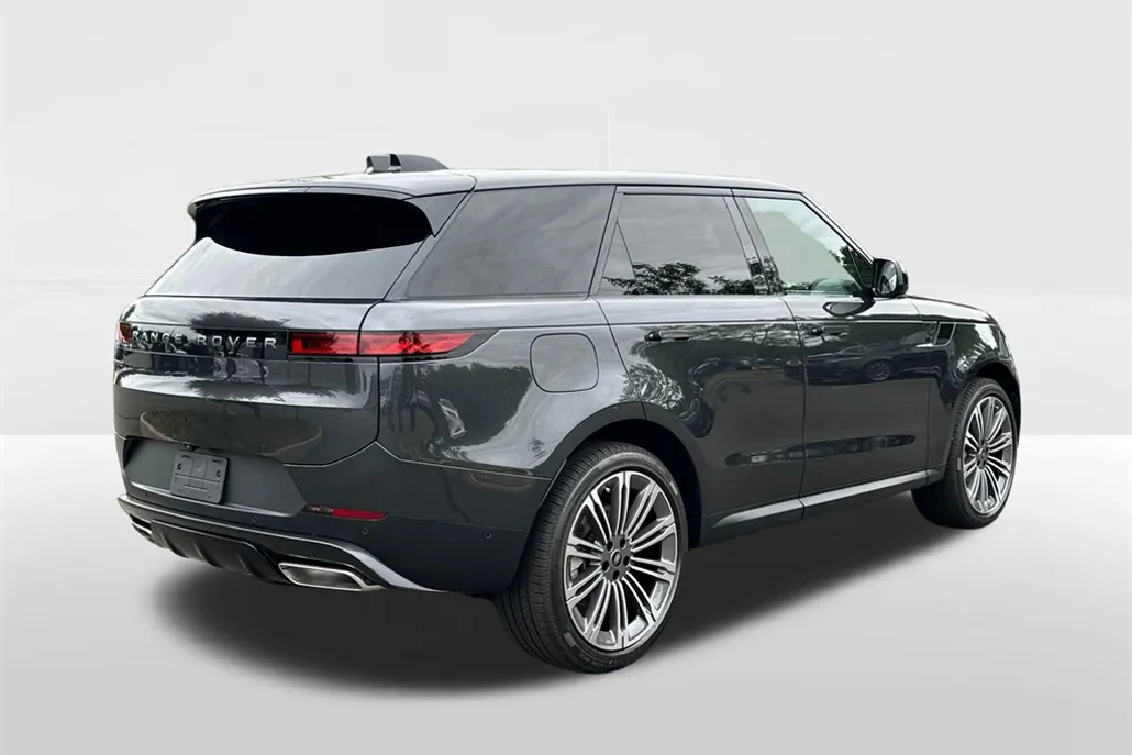 2025 Land Rover Range Rover Sport SE photo 1