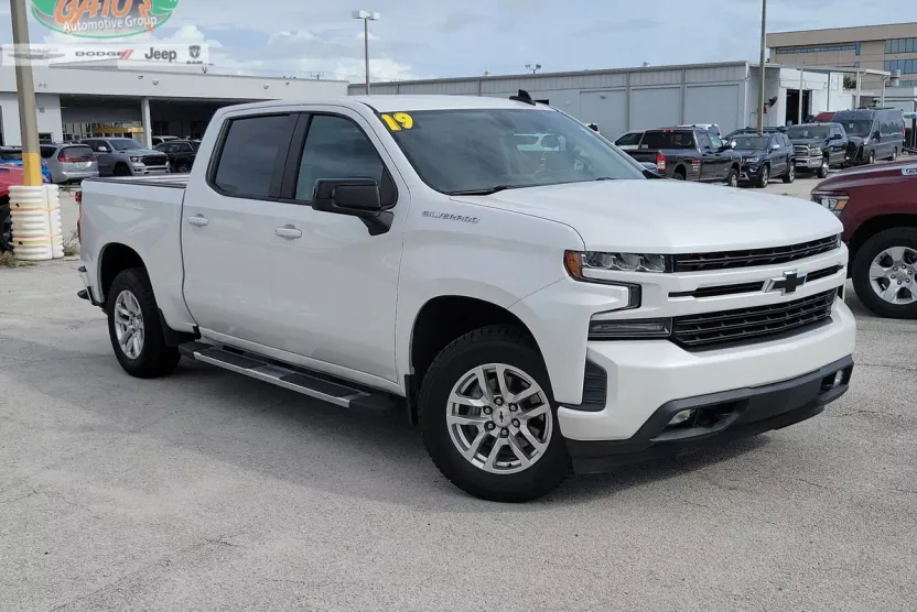 2019 Chevrolet Silverado 1500 RST photo 1