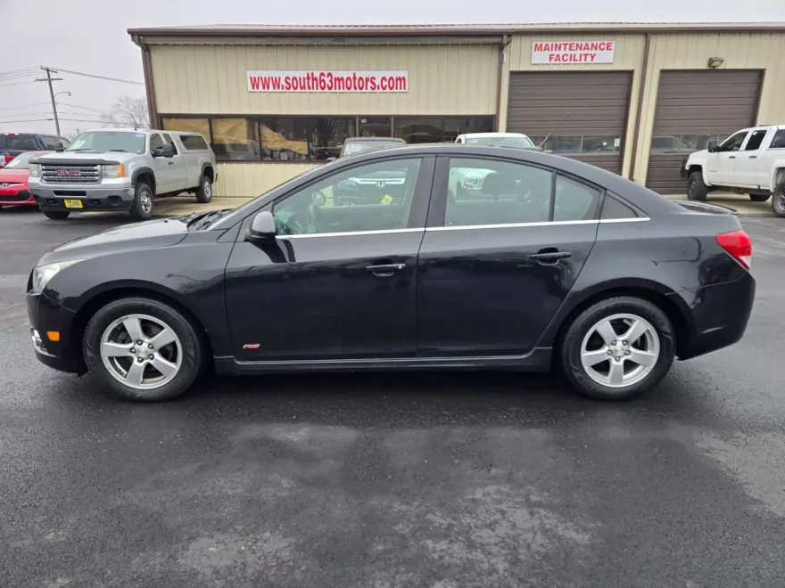 2014 Chevrolet Cruze 1500 photo 1