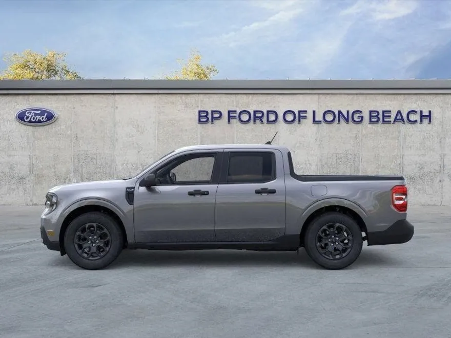 2025 Ford Maverick XLT photo 1