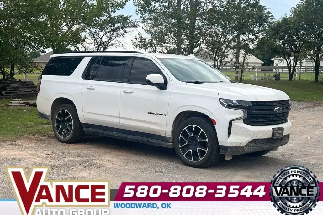 2024 Chevrolet Suburban RST photo 1