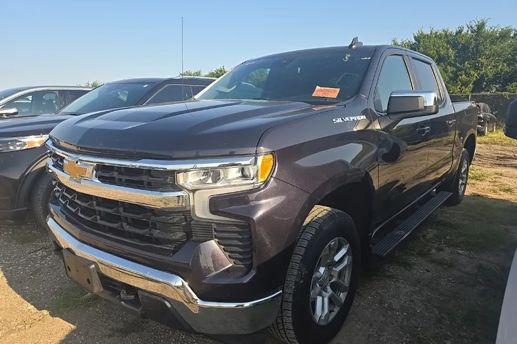 2022 Chevrolet Silverado 1500 LT photo 1